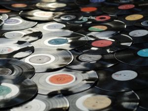 vinyl-1595847_1920